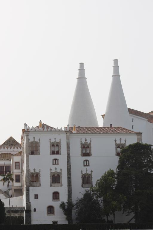 Cabriz White House Sintra